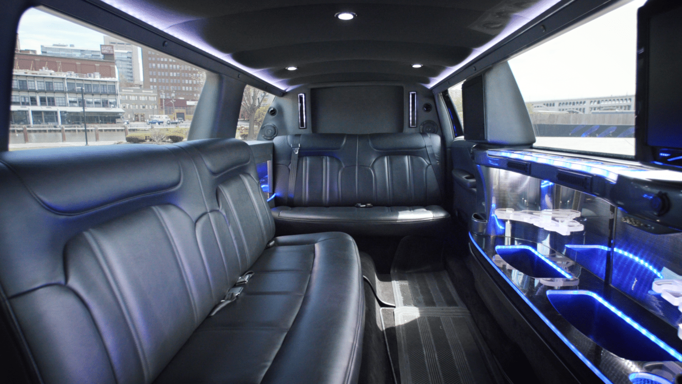 10 Benefits of Hiring a Limo Service