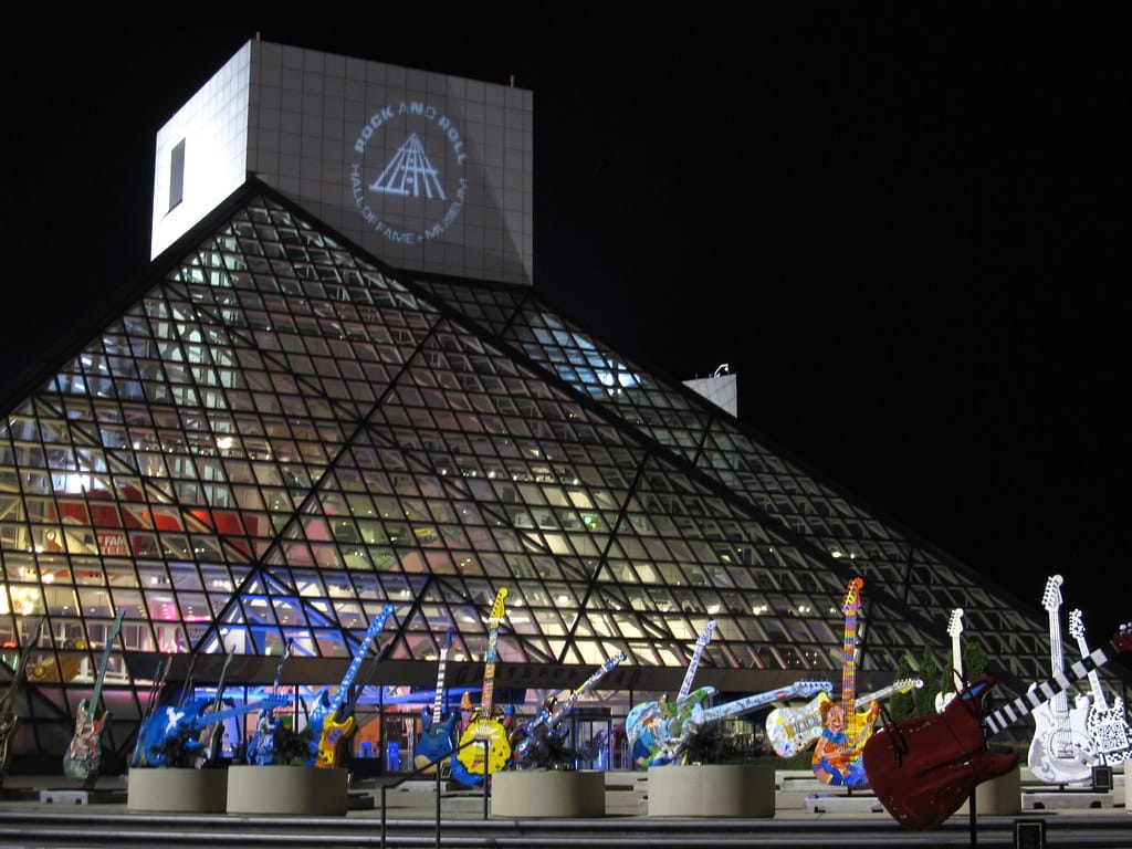 10 Things to do in Cleveland Ohio - Rock and Roll Hall of Fame
